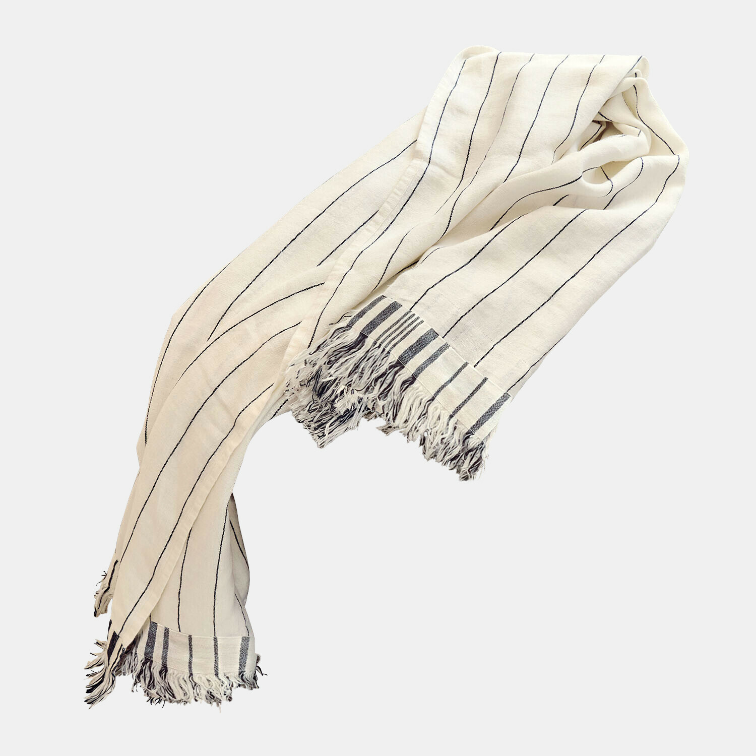 Écharpe légère en coton crème à rayures noires avec franges, accessoire de mode élégant