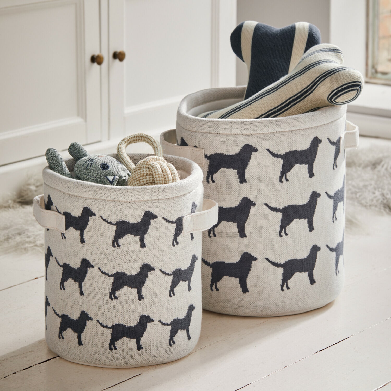 Lot de 2 paniers pour animaux Pawelino Paniers en coton beige avec motif chien noir, parfaits pour ranger jouets et accessoires