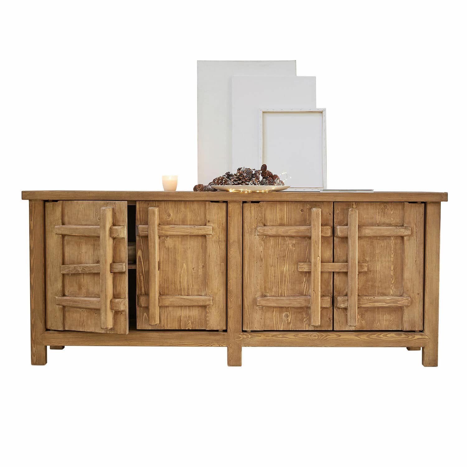 Buffet bas Trésorique Buffet en bois naturel avec portes décoratives et décoration de pommes de pin sur le dessus