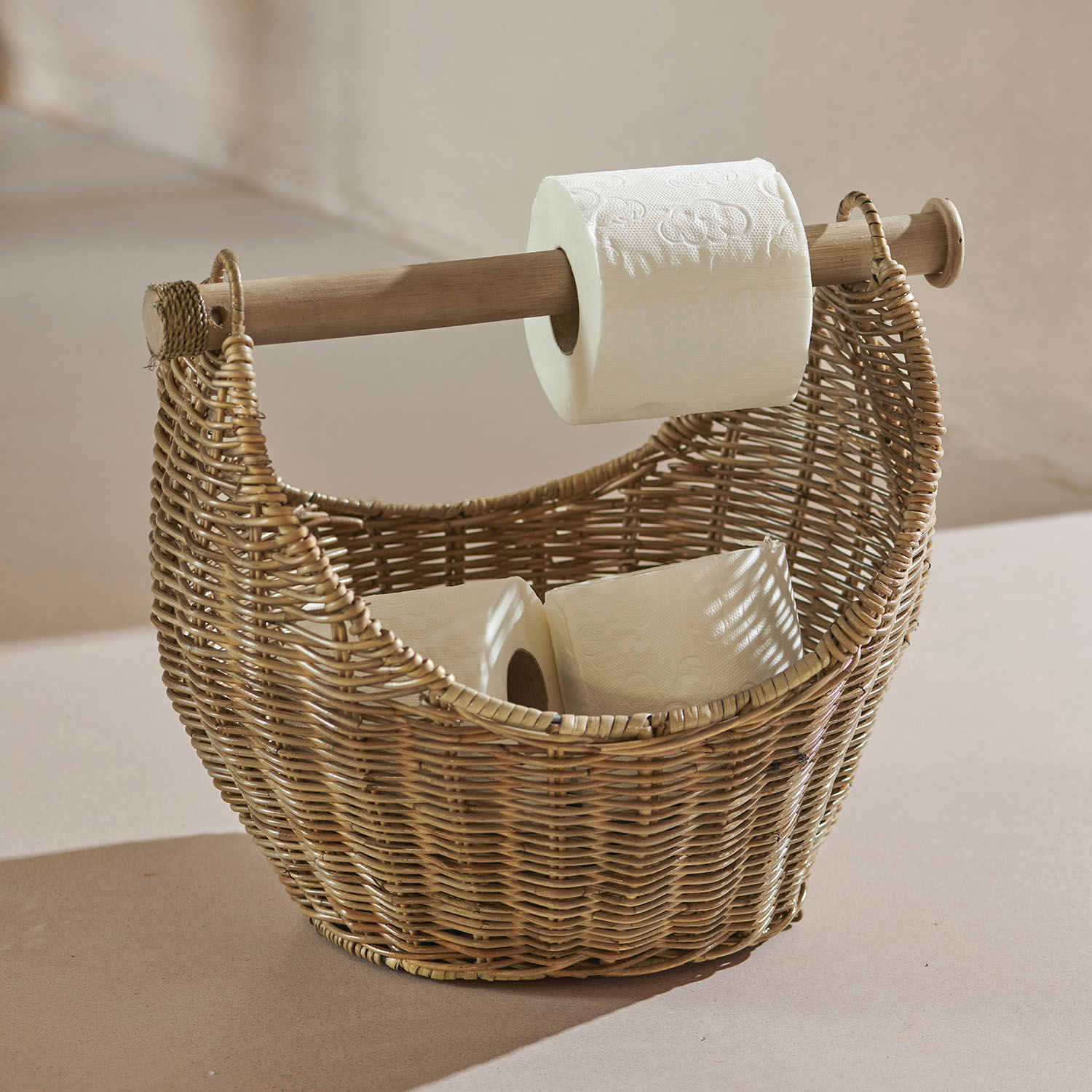 Toiletrolhouder Liope Natuurlijke rotanmand met houder voor toiletpapier en extra rollen