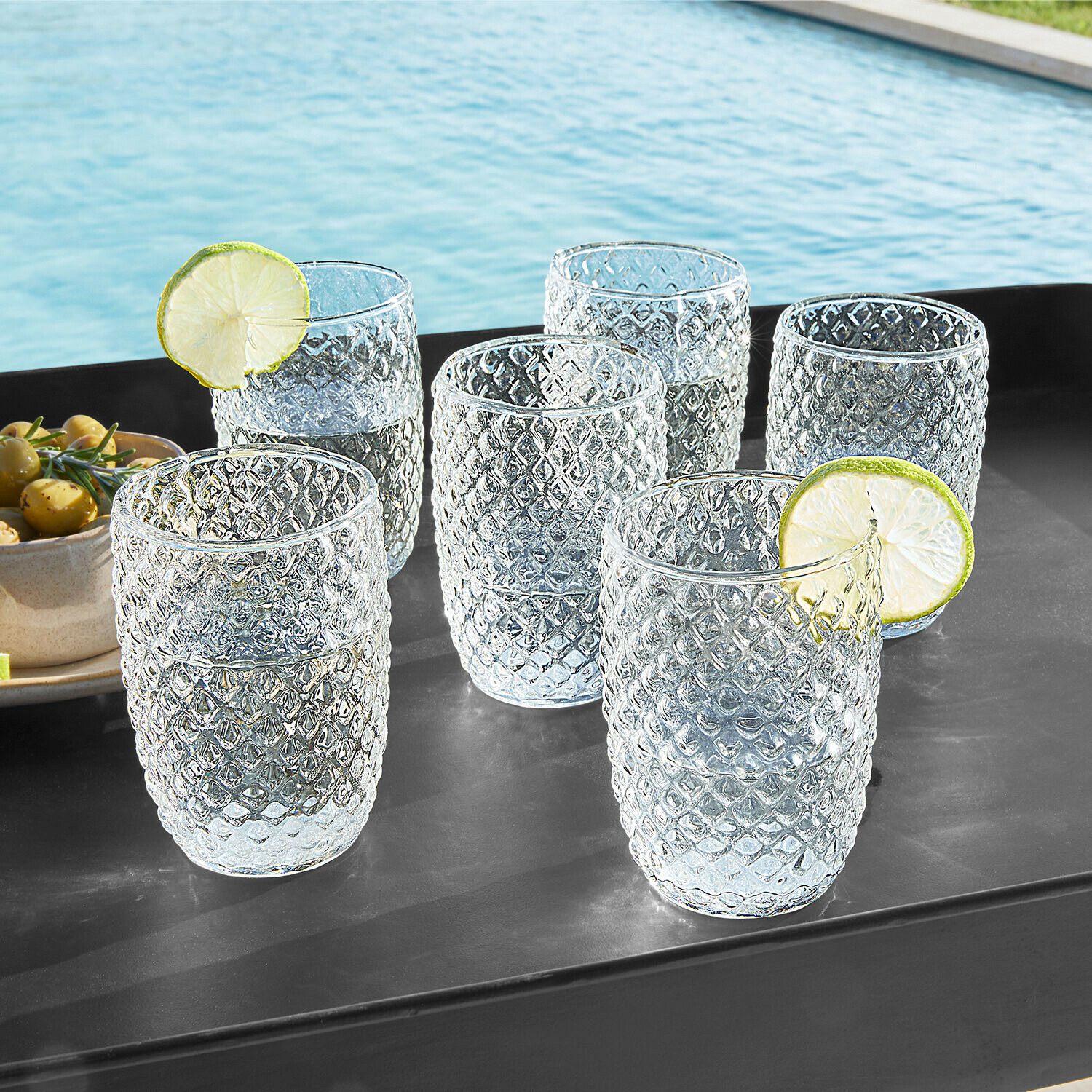 Lot de 6 verres Ivorias Ensemble de six verres en verre transparent à motif diamant, parfait pour boissons rafraîchissantes