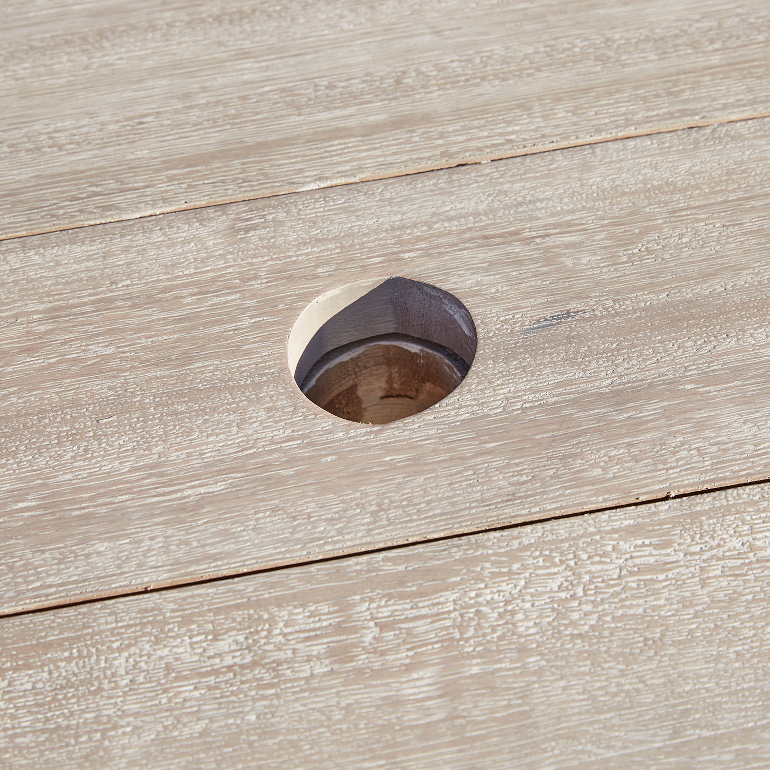 Table FSC®-100% Graslin