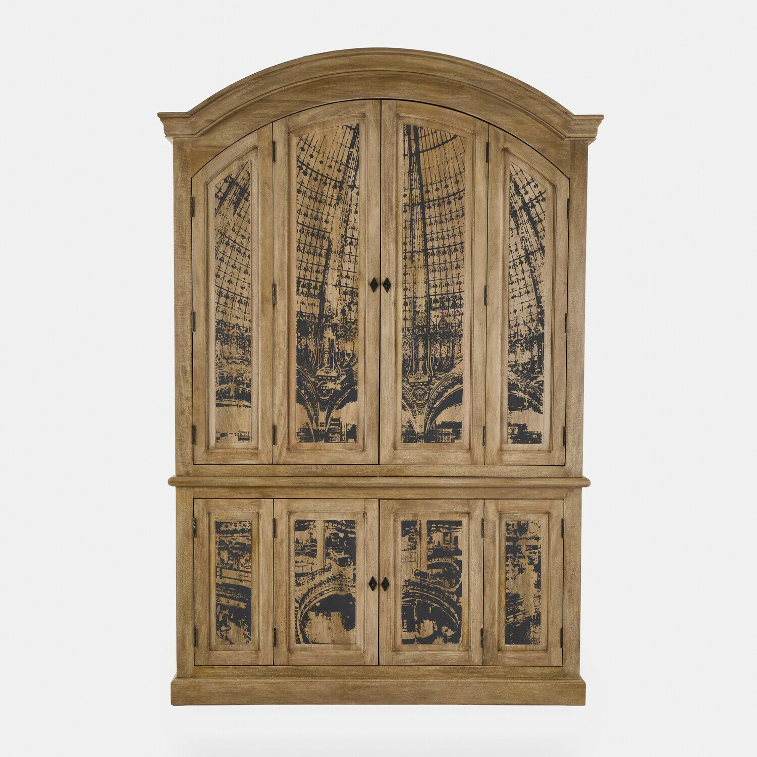 Kast Albanne Houten kast in natuurlijke houtkleur met zwarte architectonische patronen op de deuren, rustieke stijl