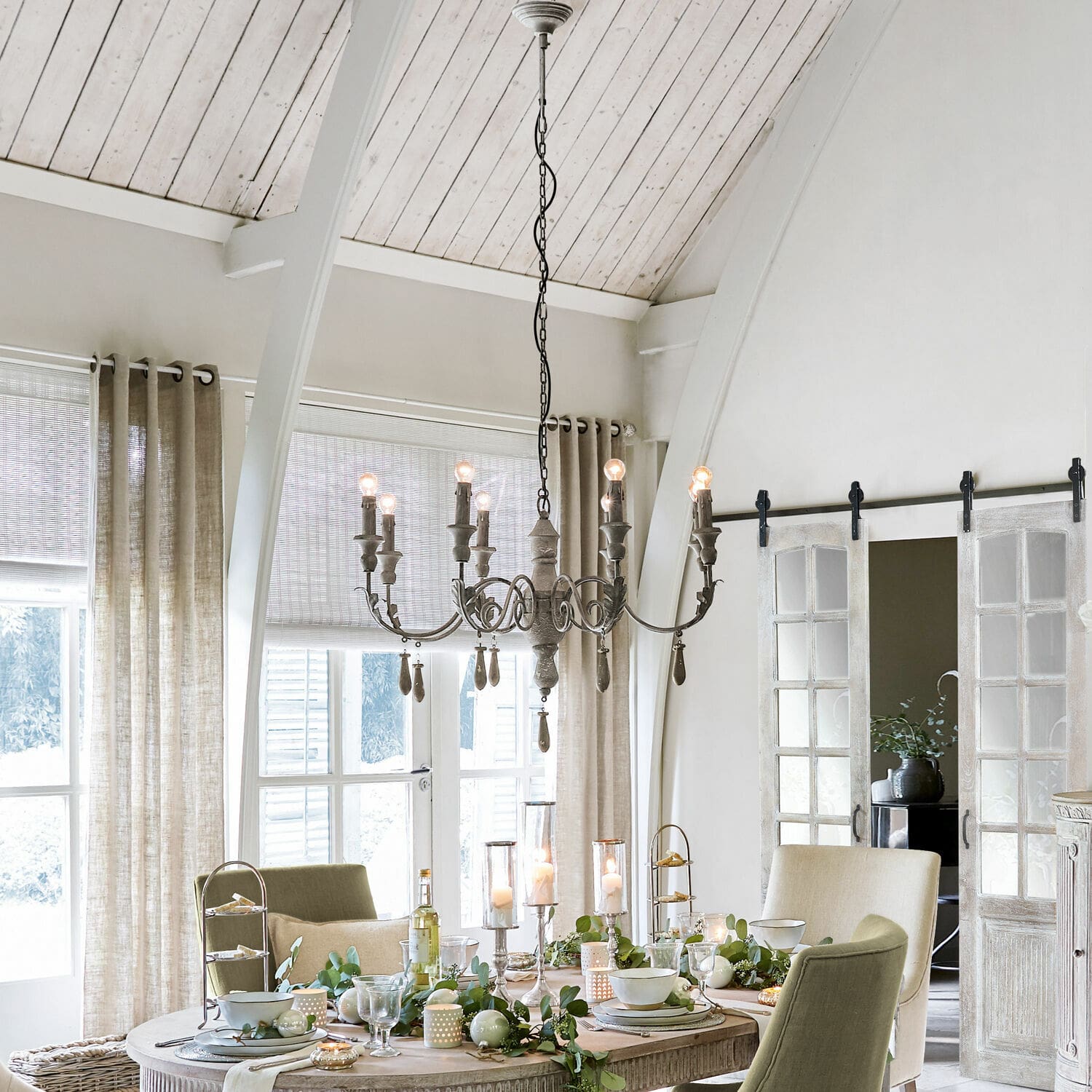 Lustre Chabura