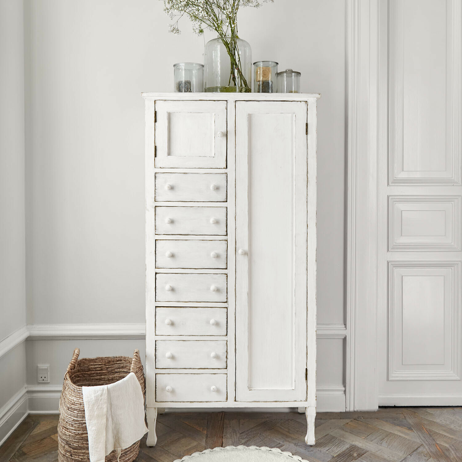 Kast Amourien