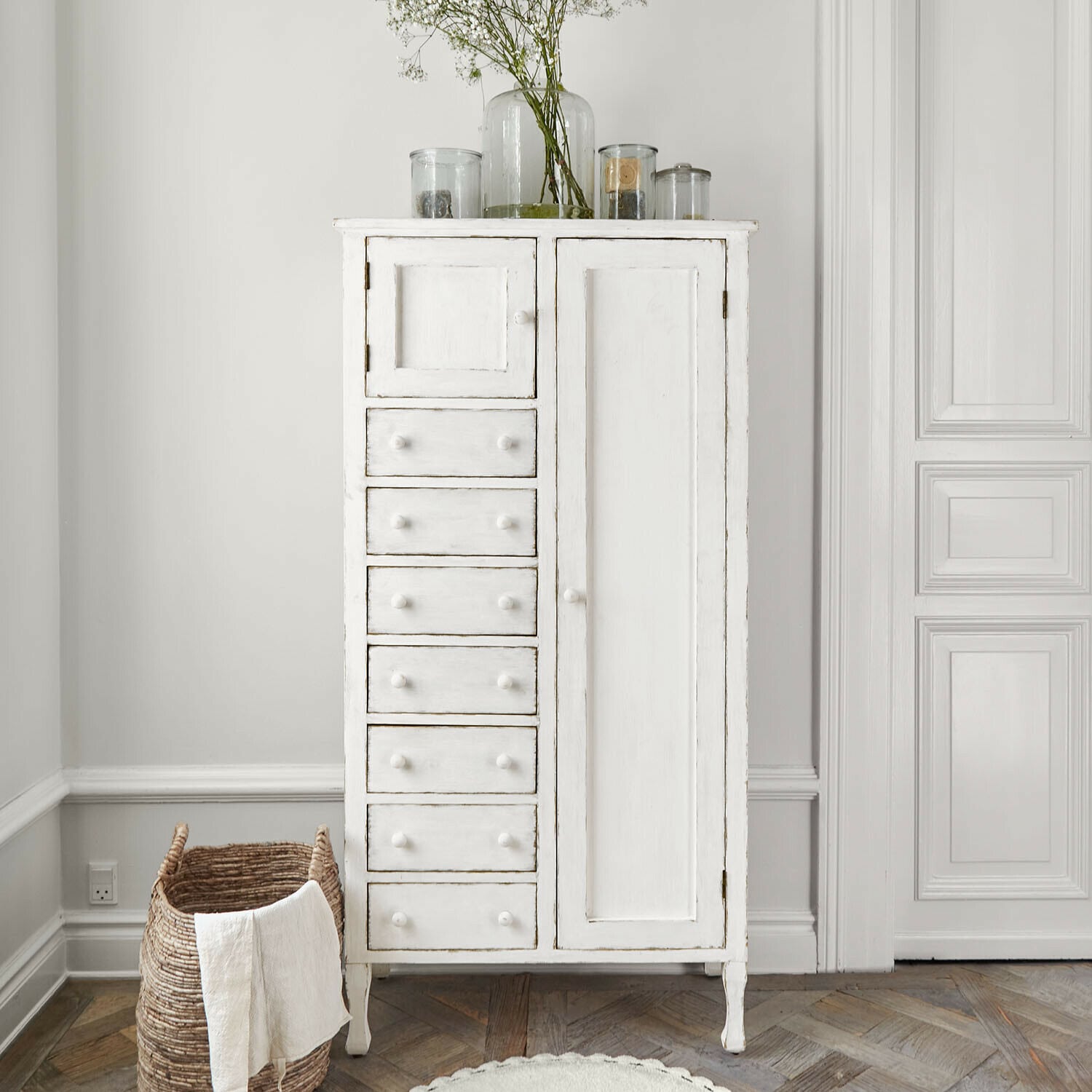 Kast Amourien