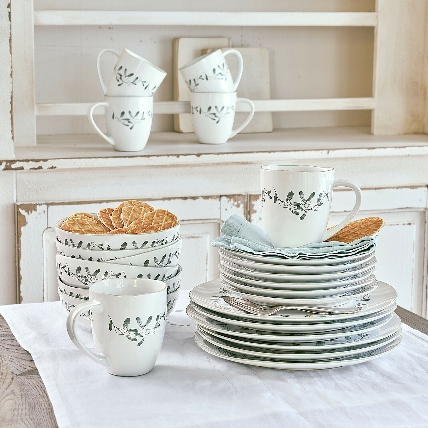 Servies set van 24 Lourévie