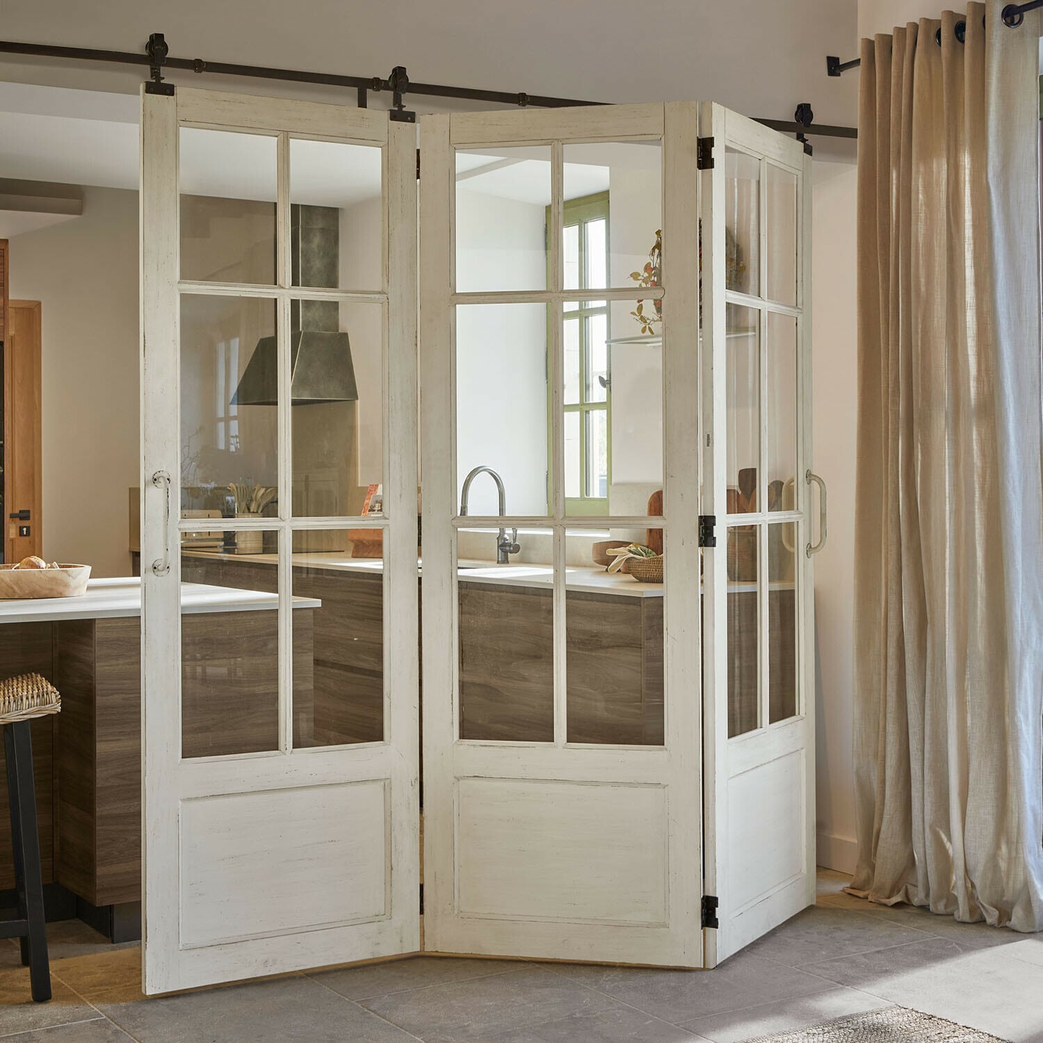 Porte coulissante pliante Salivonne Paravent en bois blanc avec vitres style vintage pour séparer la cuisine, décoratif et fonctionnel