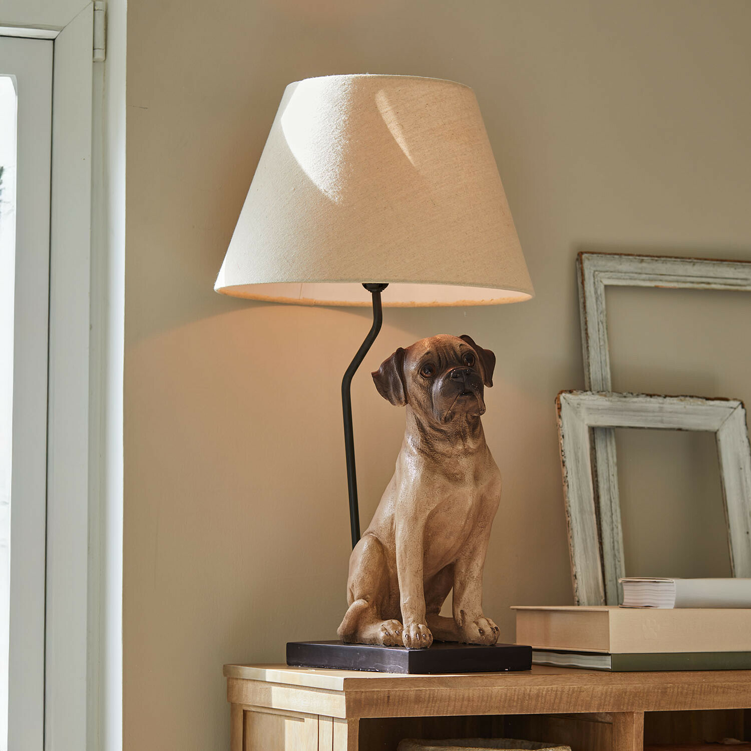 Lampe à poser Amélura Lampe de table avec abat-jour beige et base en forme de chien marron, décoration intérieure