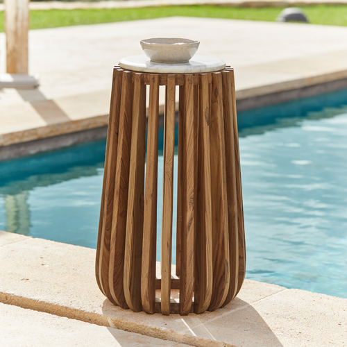 Table d'appoint en bois de teck avec plateau en marbre blanc, parfaite pour jardin et piscine