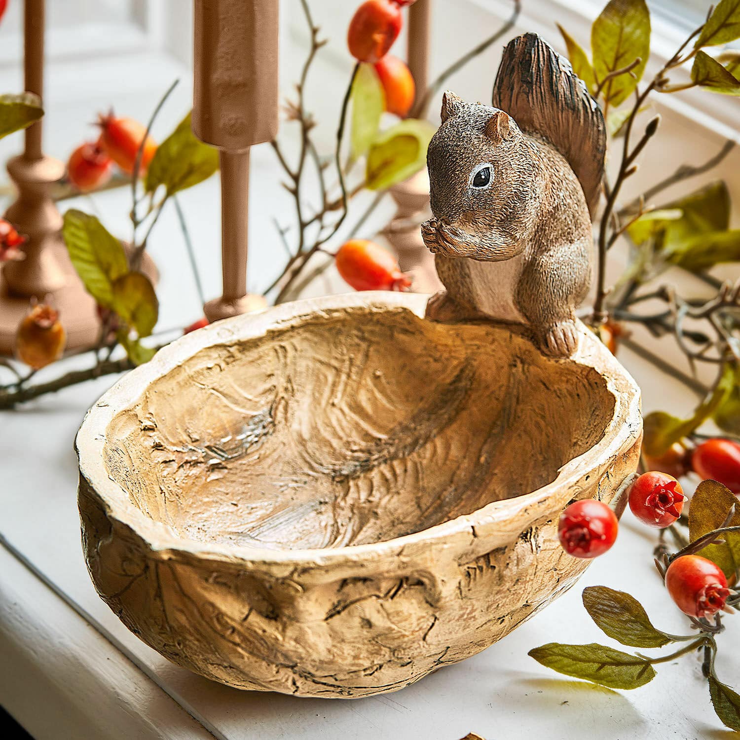 Coupelle décorative Orinell Bol en résine beige avec une figurine d'écureuil, décoration d'intérieur et accessoire de table