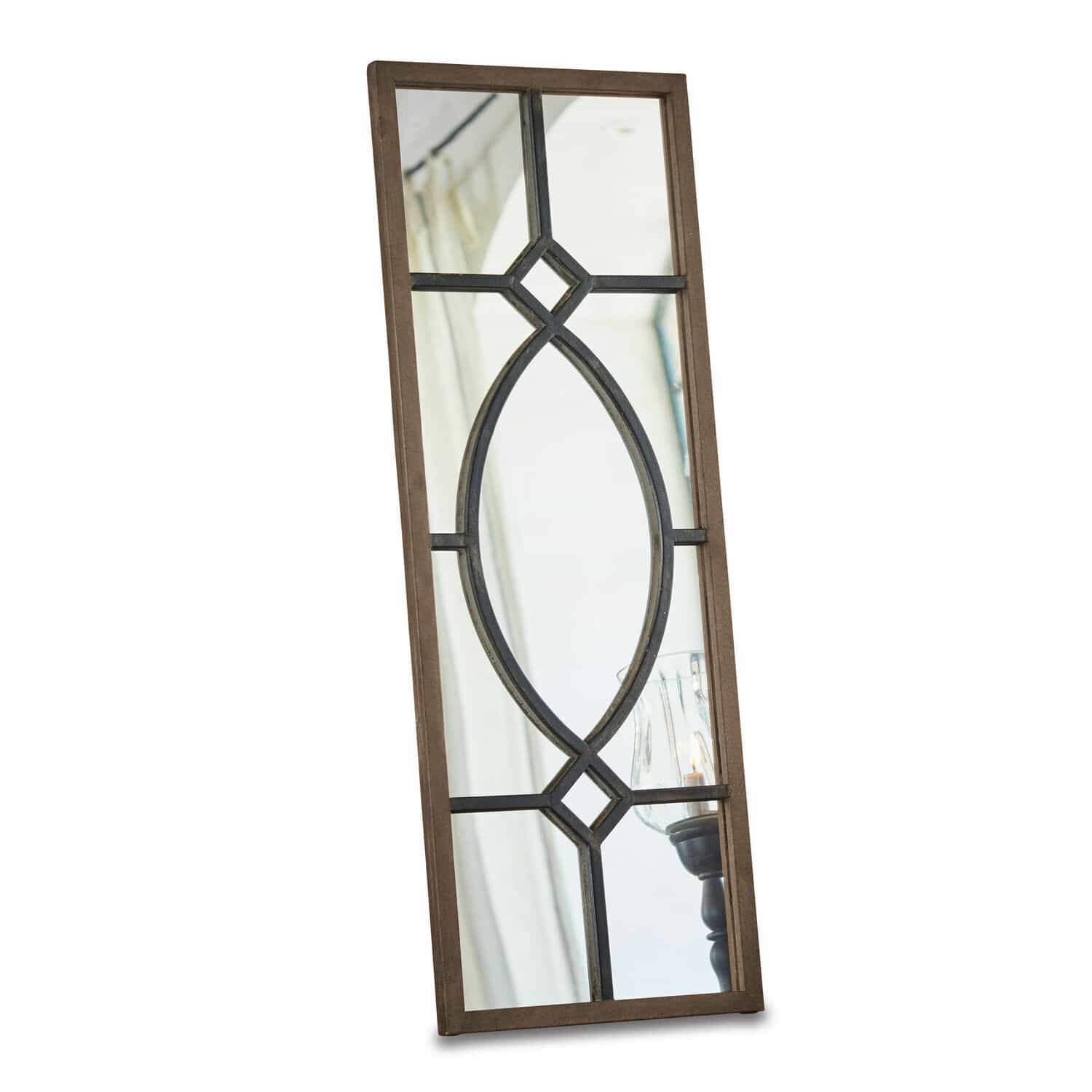 Spiegel Millery Wandspiegel met bruine houten lijst en decoratief metalen patroon voor interieur