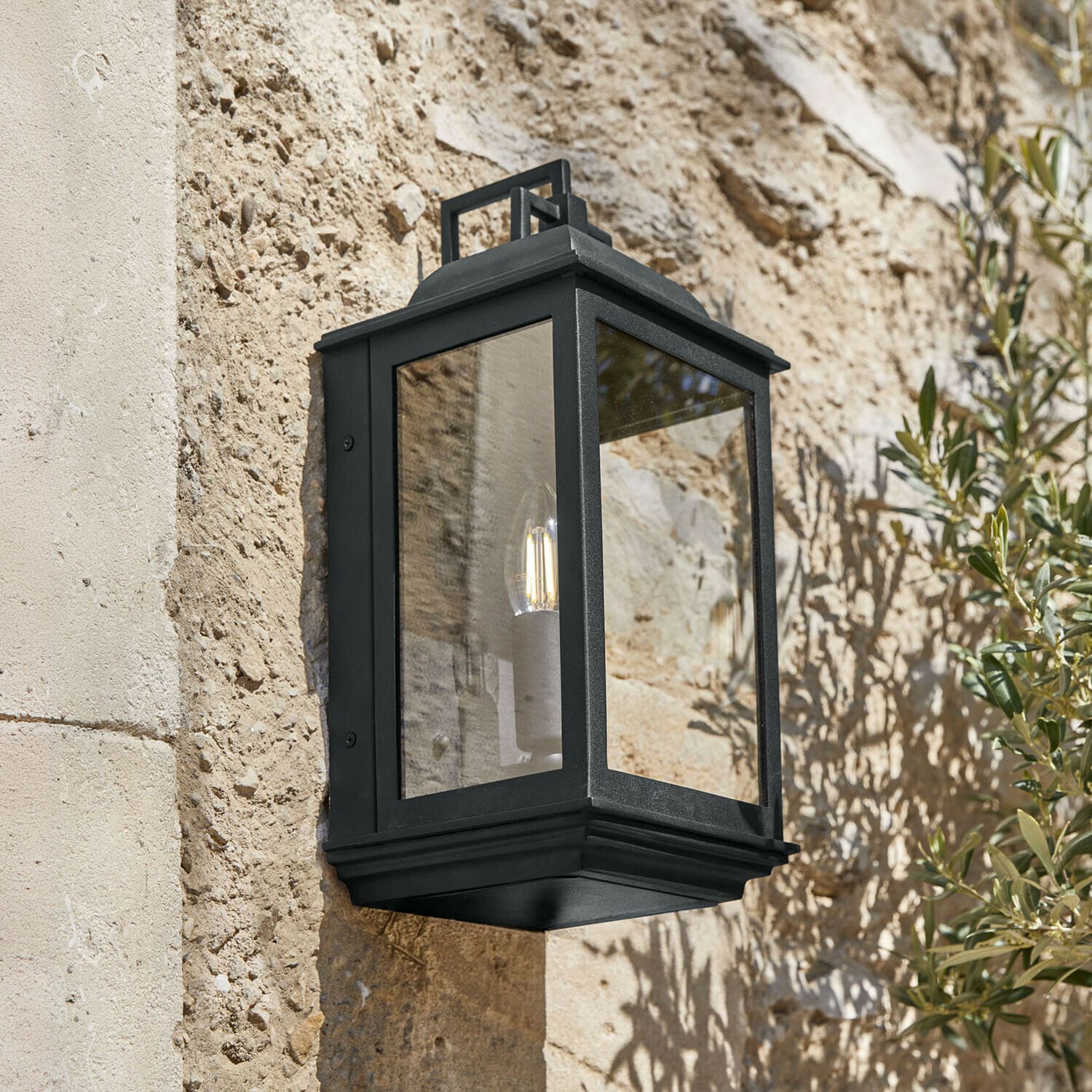 Applique extérieure Tovre Applique murale noire en métal avec verre transparent, éclairage extérieur pour façade de maison