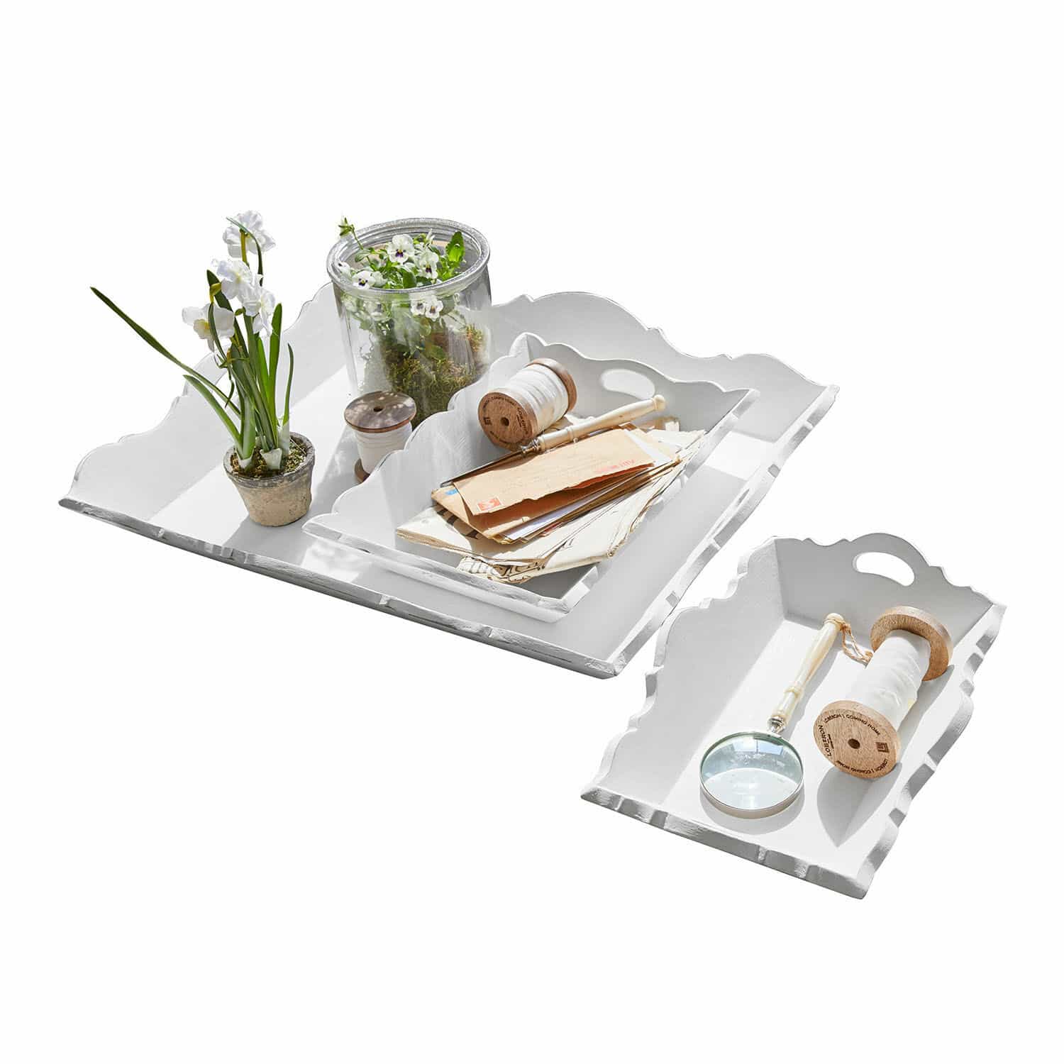 Lot de 3 plateaux Pirelo Ensemble de plateaux en bois blanc avec bords décoratifs, accessoires et décorations d'intérieur