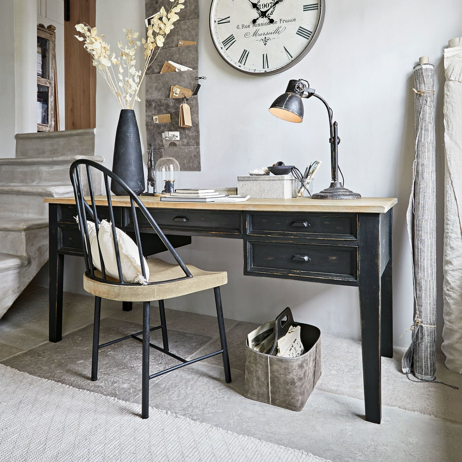 Bureau Grand Roy