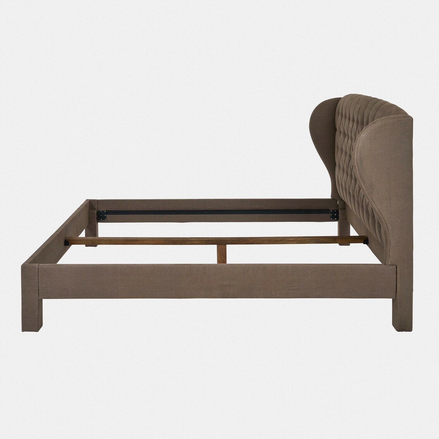 Bed Tusson