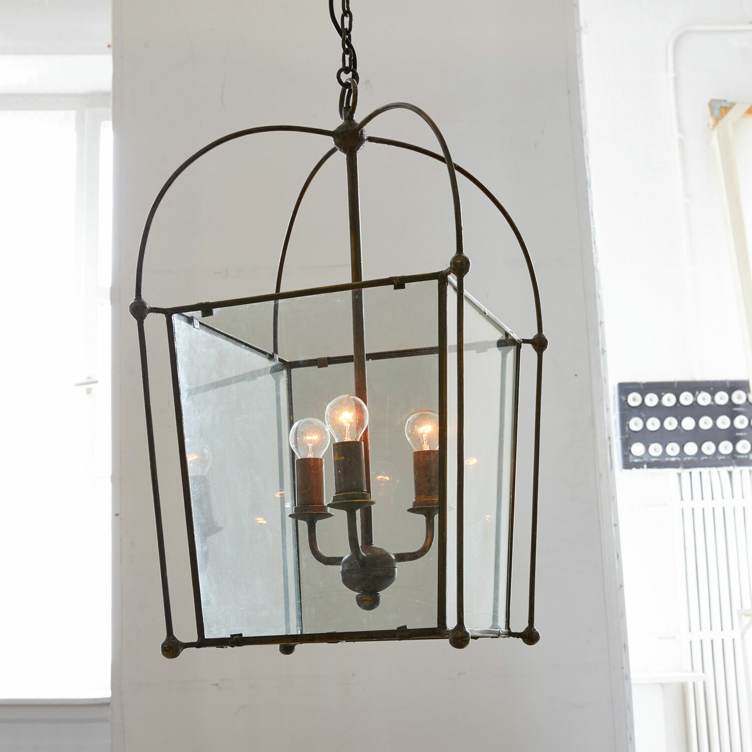 Hanglamp Sèvres Hanglamp van metaal en glas in vintage stijl met drie lampen, decoratieve plafondlamp