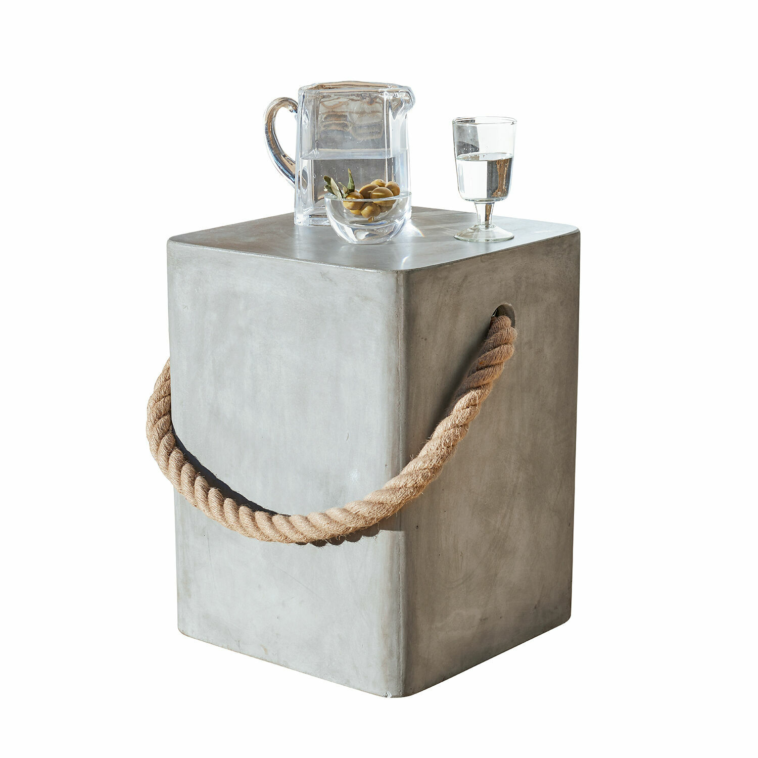 Table carrée en béton gris avec poignée en corde épaisse, meuble décoratif moderne