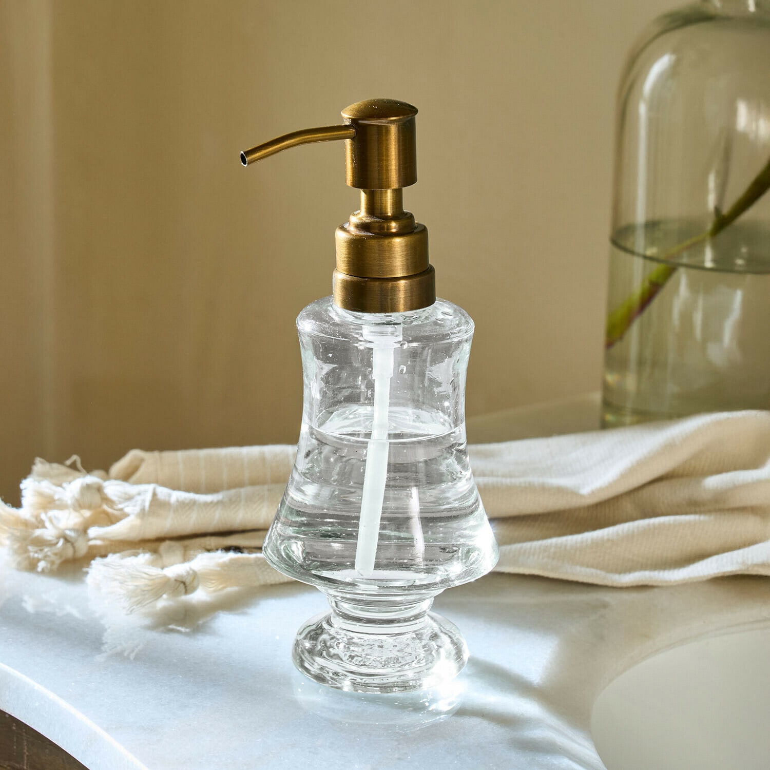Distributeur de savon Rivélise Distributeur de savon en verre transparent avec pompe en laiton pour salle de bain