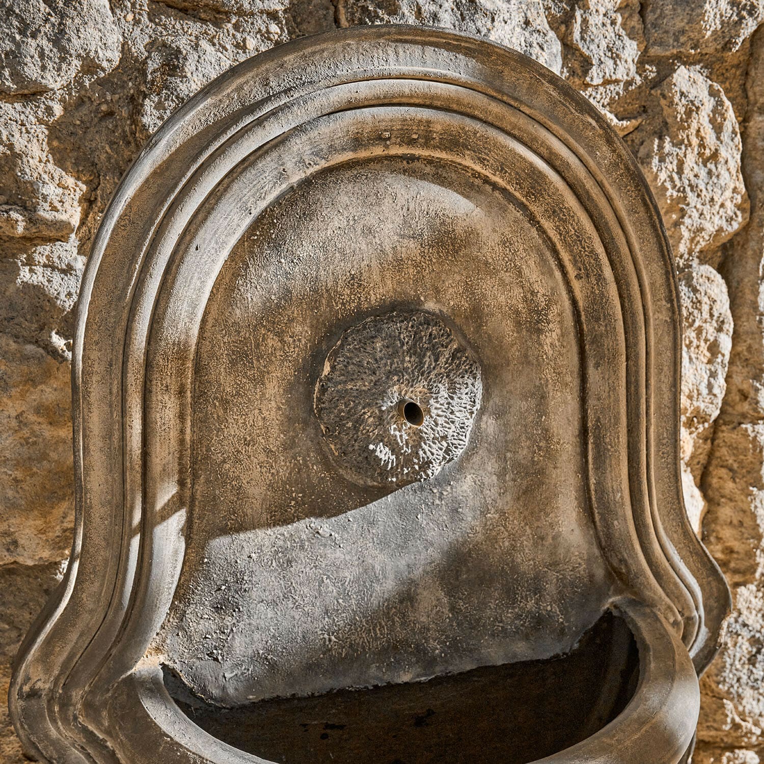 Fontaine murale Veliras