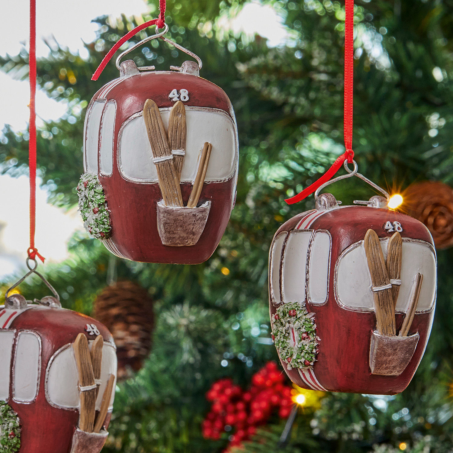 Lot de 4 décorations à suspendre Barnes