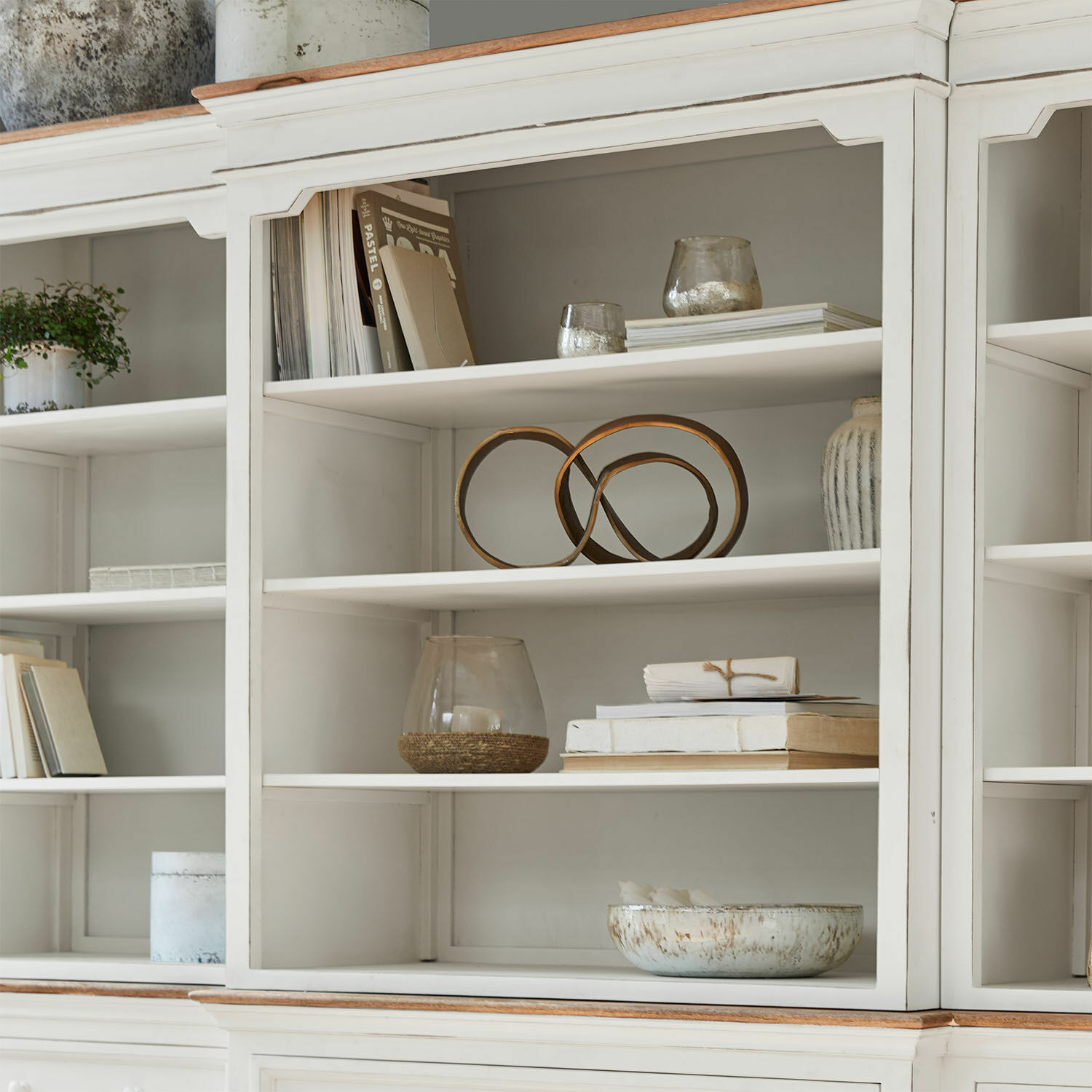 Kast Highcliffe