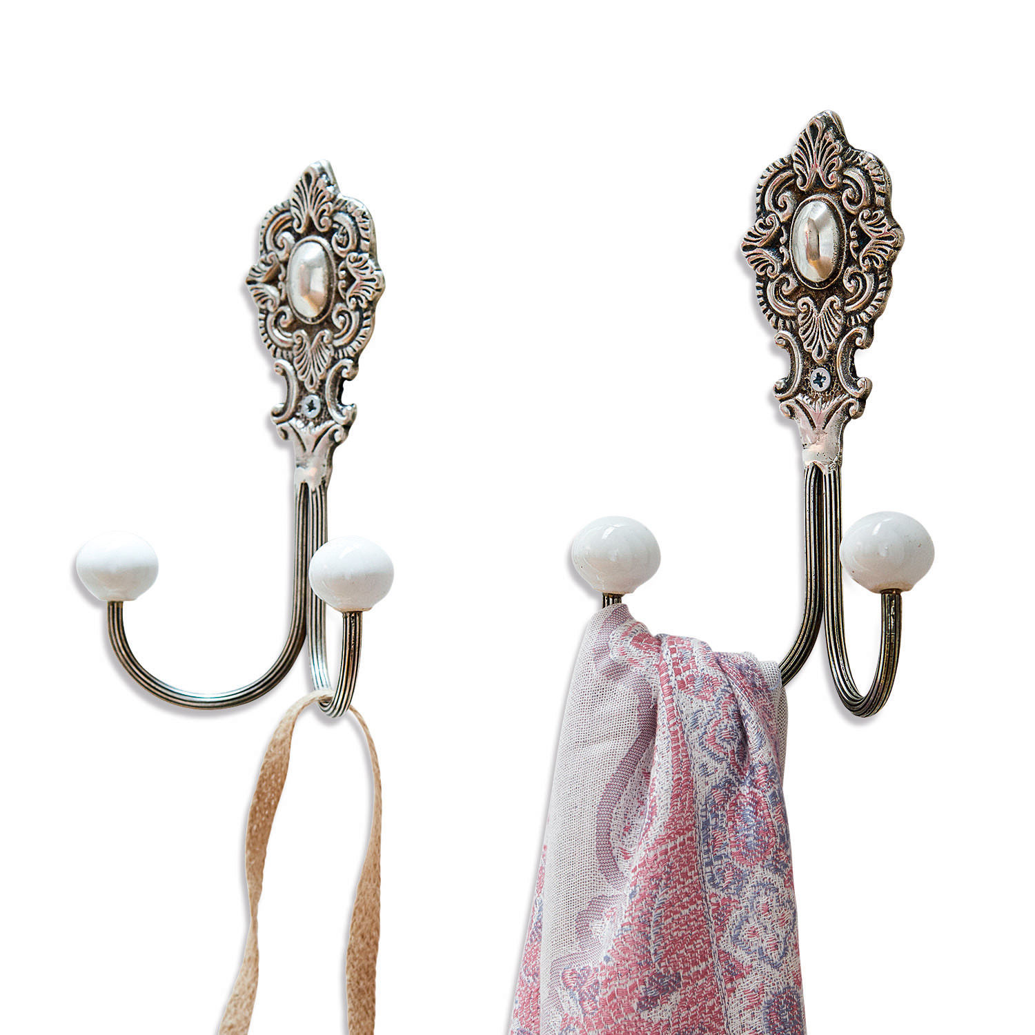Haak set van 2 Millar Metalen wandhaak met witte keramische uiteinden en decoratief vintage patroon