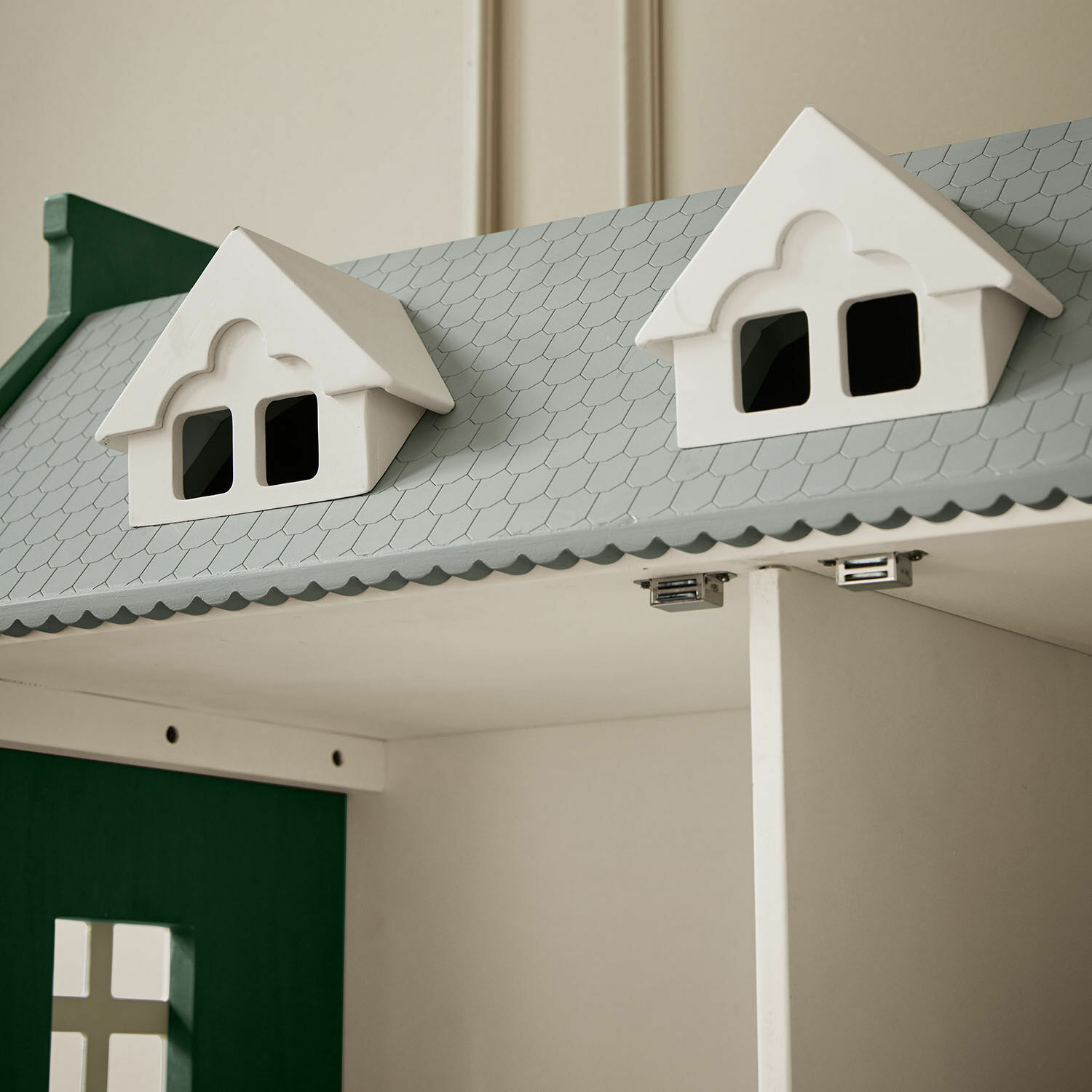 Poppenhuis Avenari