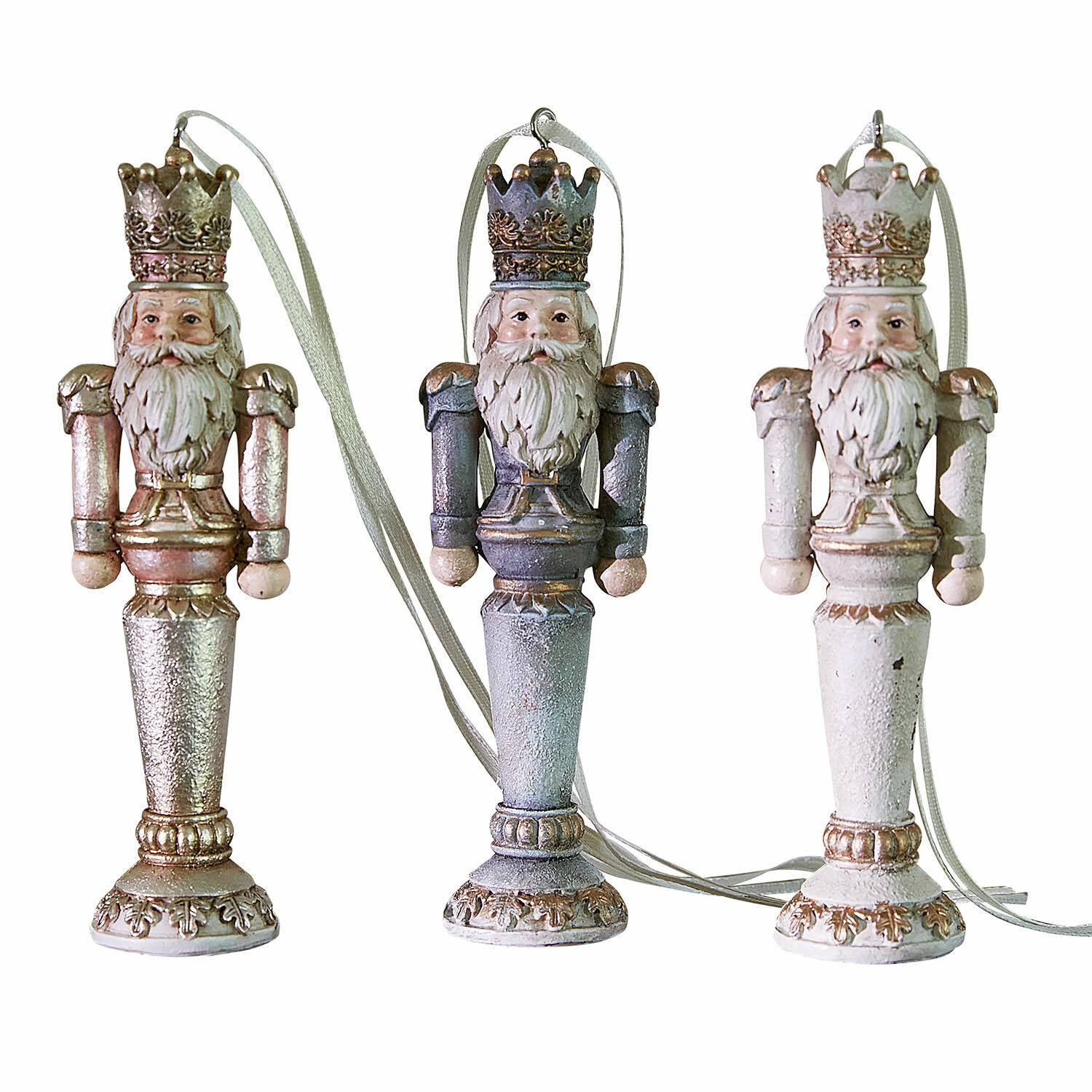 Lot de 3 décorations à suspendre Niquel Ensemble de trois décorations de casse-noisette en différentes couleurs avec couronne et barbe, décorations de Noël