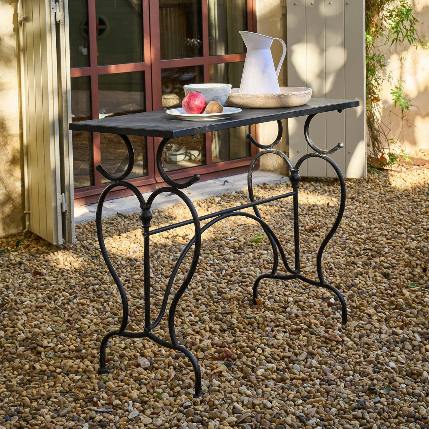 Table Cauvrel