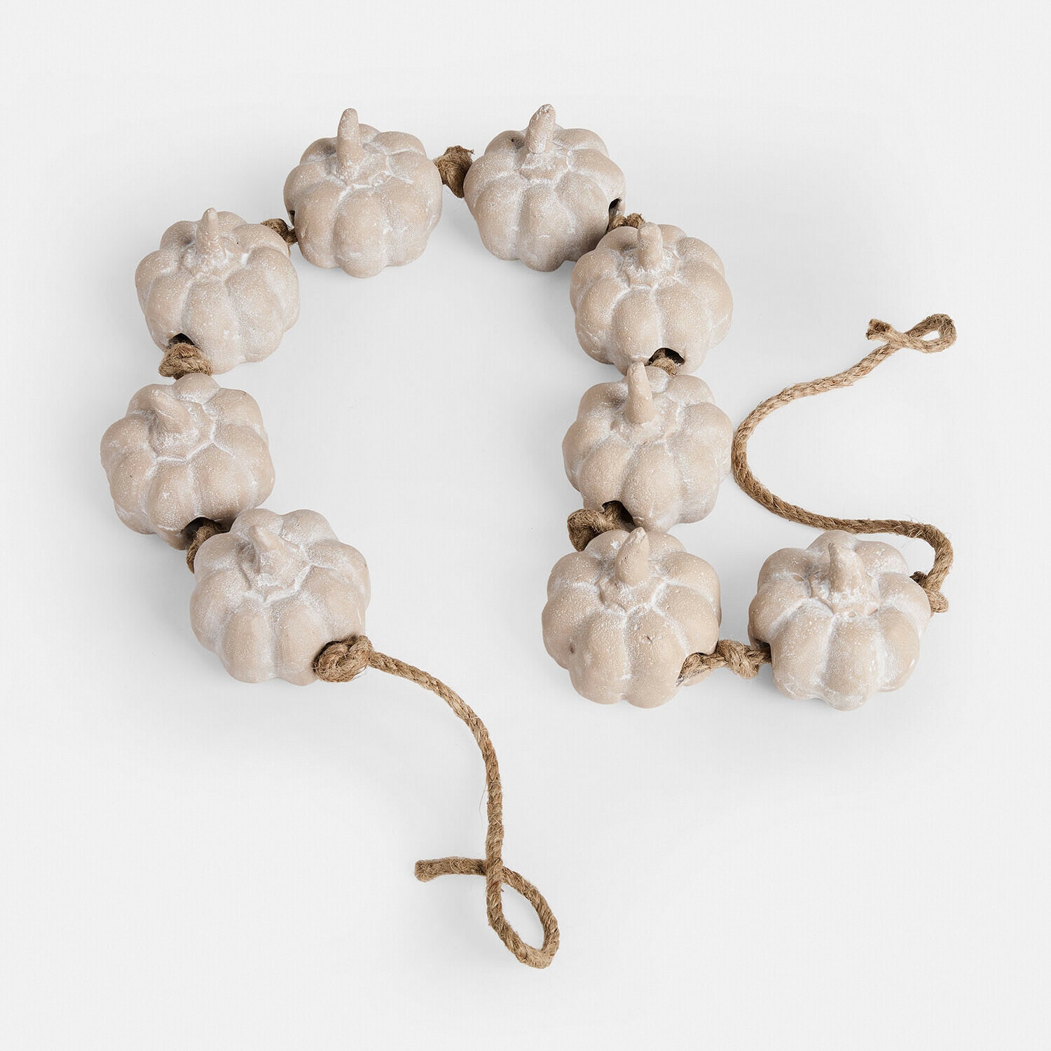 Guirlande Larivonne Guirlande décorative de citrouilles en céramique beige sur corde en jute pour décoration automnale