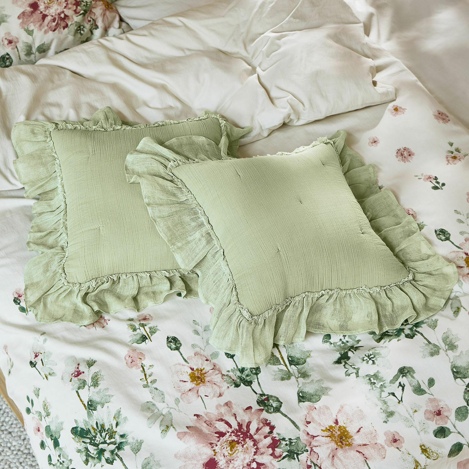 Kussenhoes set van 2 Martone Groene linnen kussens met ruches op bloemige beddengoed, slaapkamerdecoratie, huistextiel