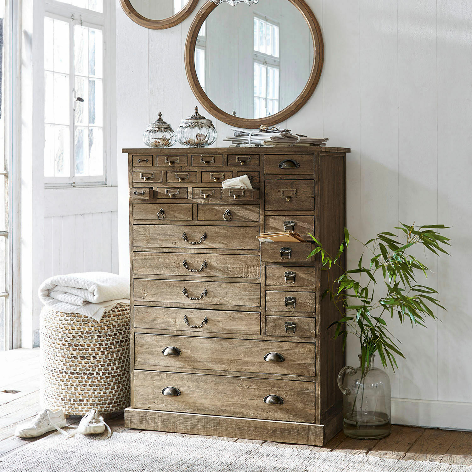 Commode Darling