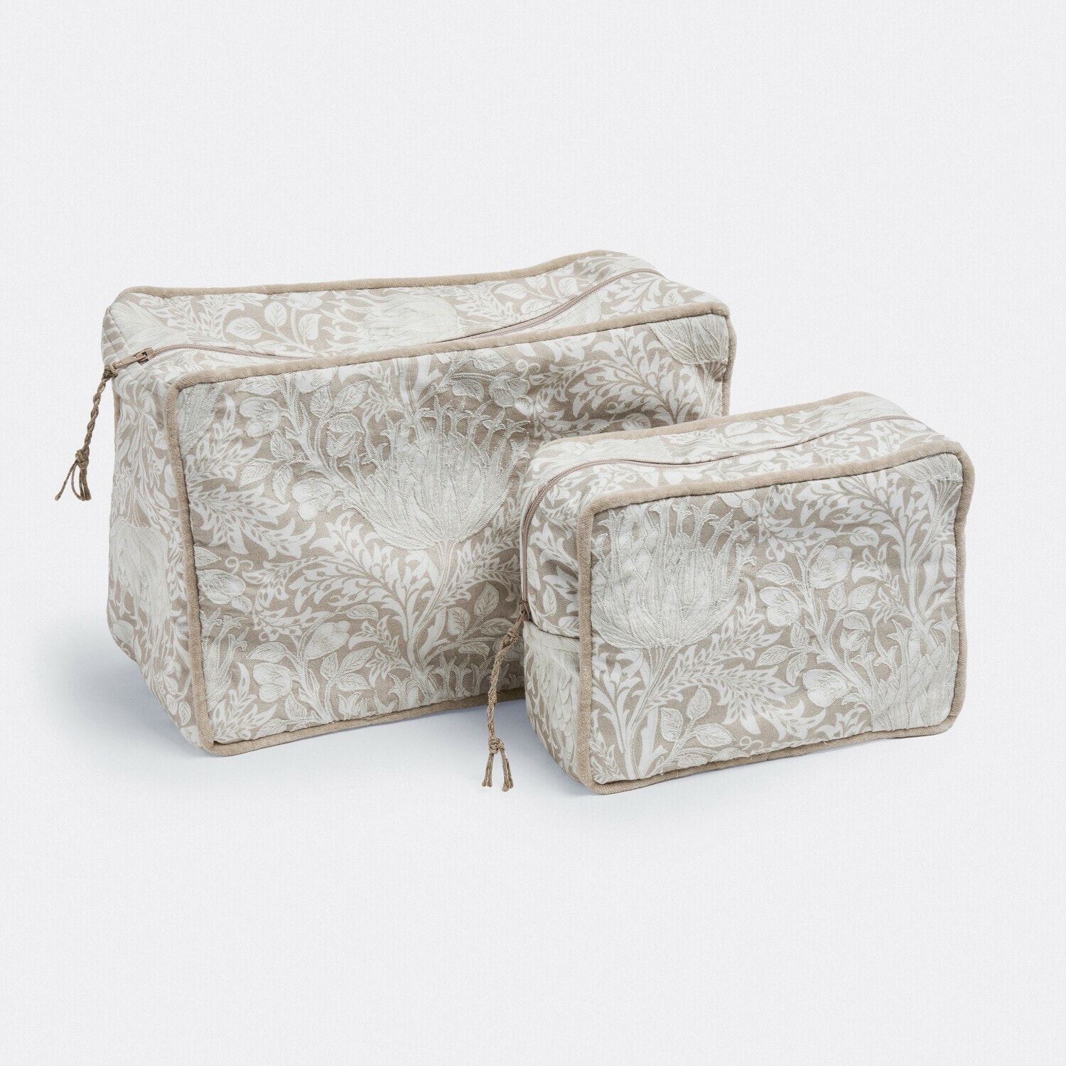 Tasje set van 2 Rosaviel Set van twee beige katoenen toilettassen met wit bloemenpatroon en ritssluitingen