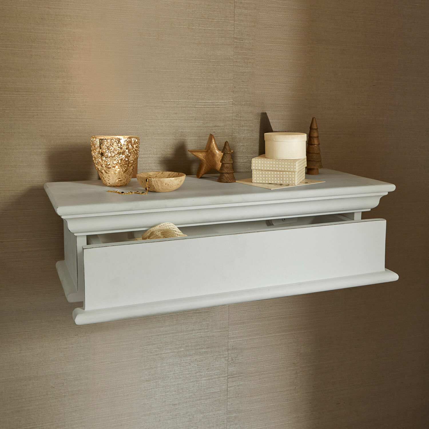 Étagère murale Montarie Étagère murale blanche en bois avec tiroir et décorations naturelles pour salon élégant