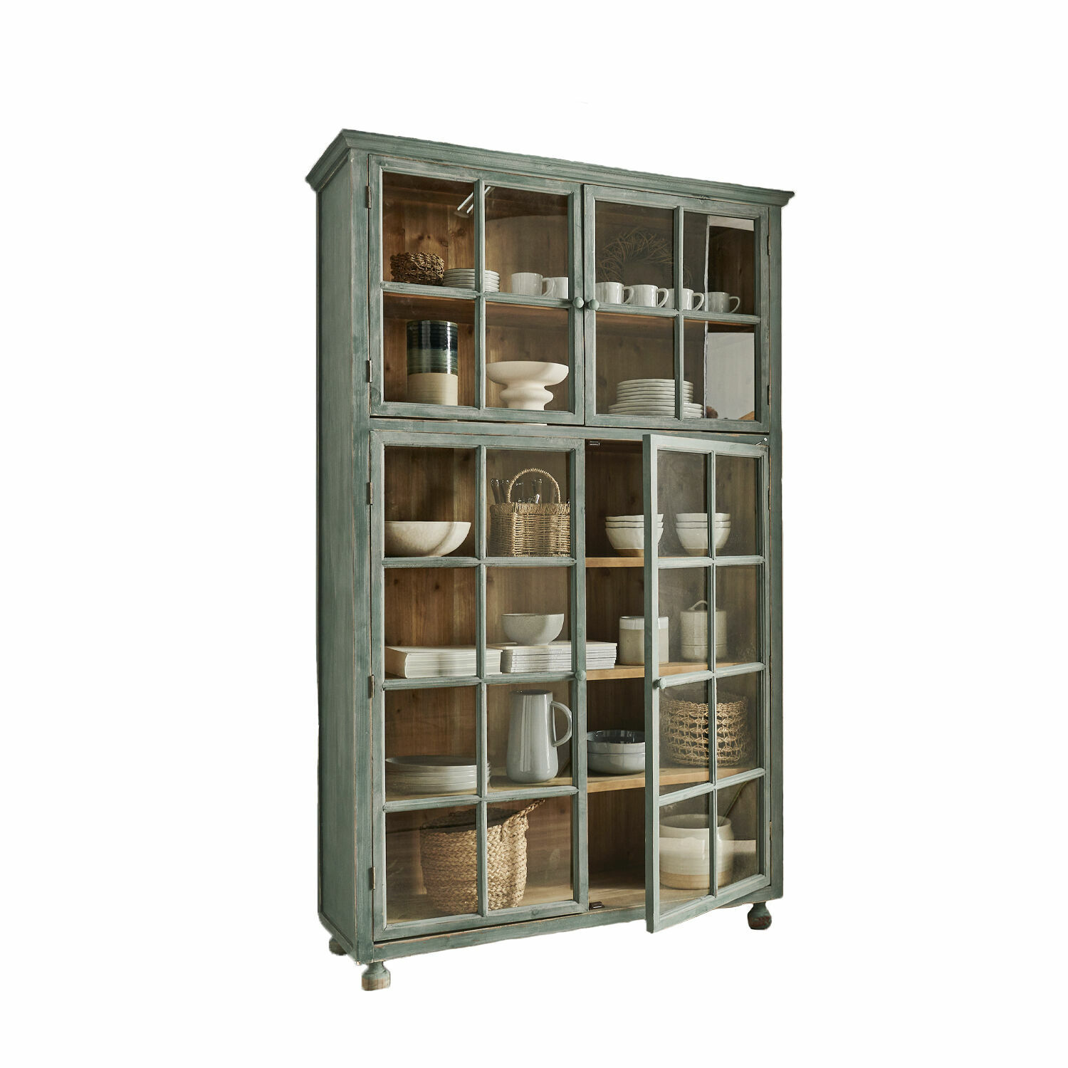 Vaisselier Bellac Armoire en bois vert avec portes vitrées, parfaite pour ranger la vaisselle et accessoires.