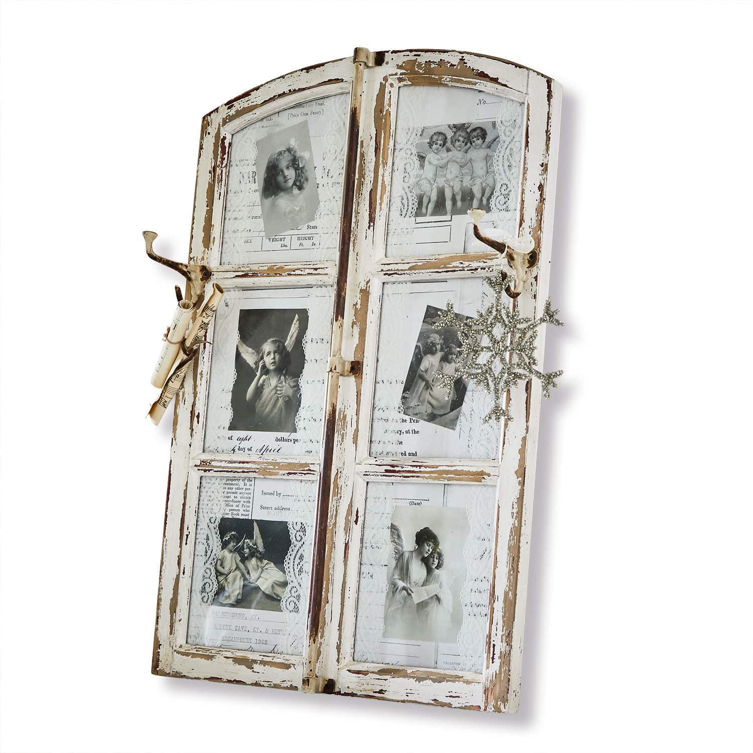 Decoboard Armindo Rustiek houten wandpaneel met witte verweerde afwerking en metalen haken voor wanddecoratie