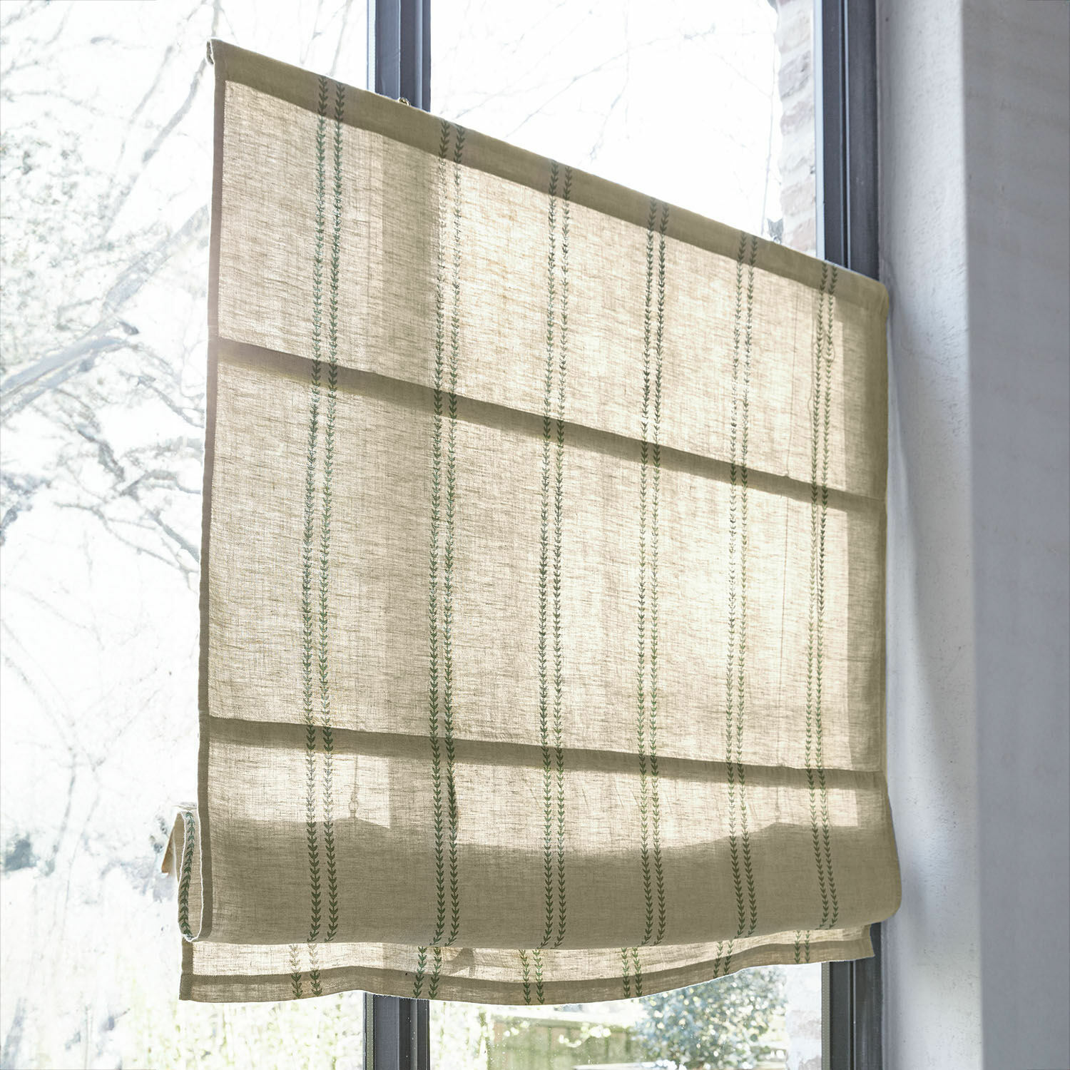 Vouwgordijn Fides Beige linnen vouwgordijn met groene verticale strepen, decoratieve raambekleding