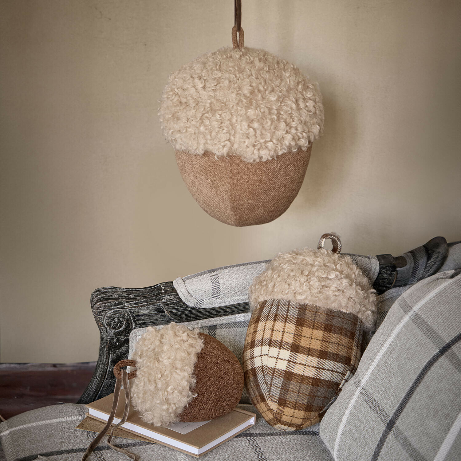 Decoratieve eikel set van 3 Hazelb Decoratieve eikel set van 3 Hazelb