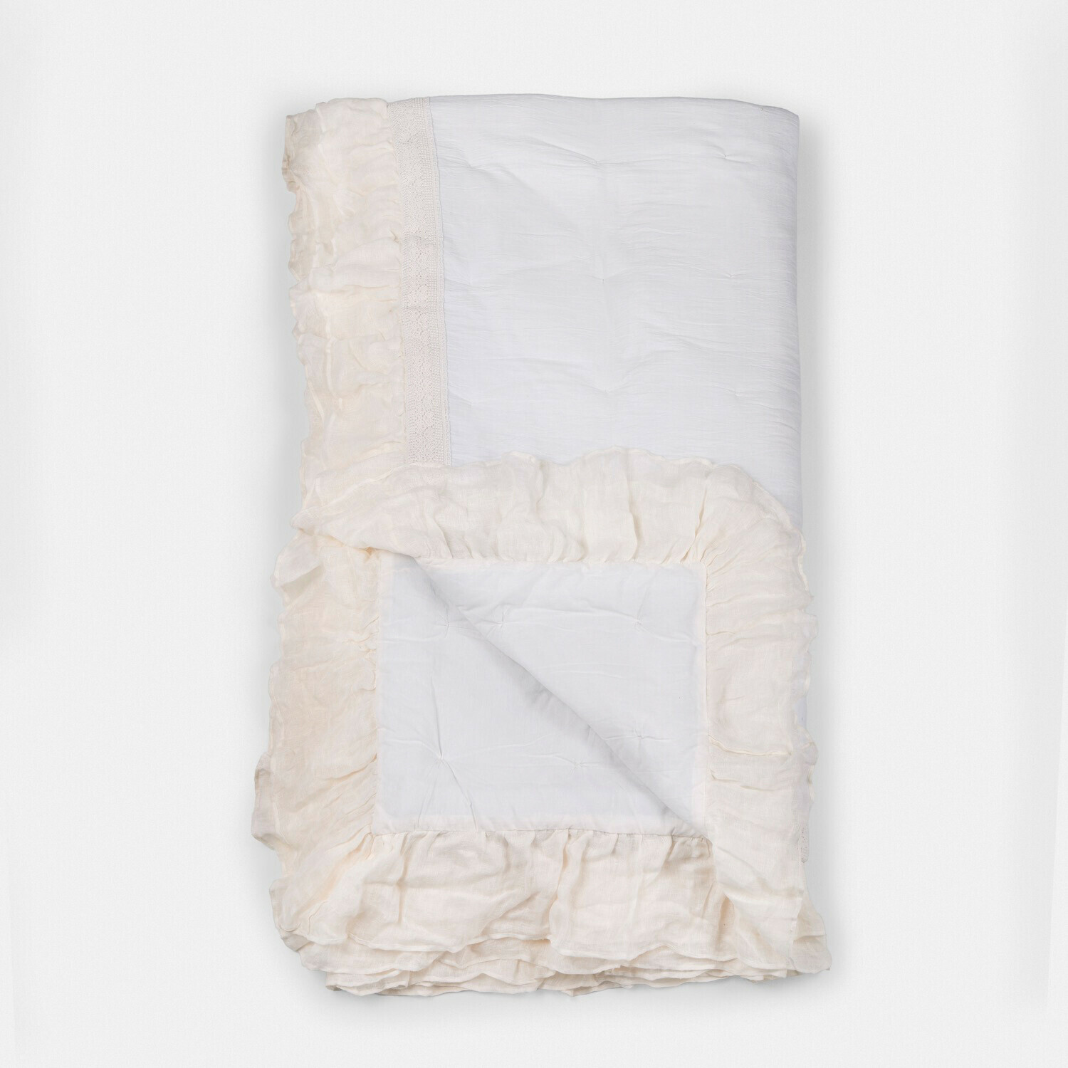 Quilt Jolévianne Witte katoenen sprei met crèmekleurige volant, zacht en decoratief voor slaapkamer