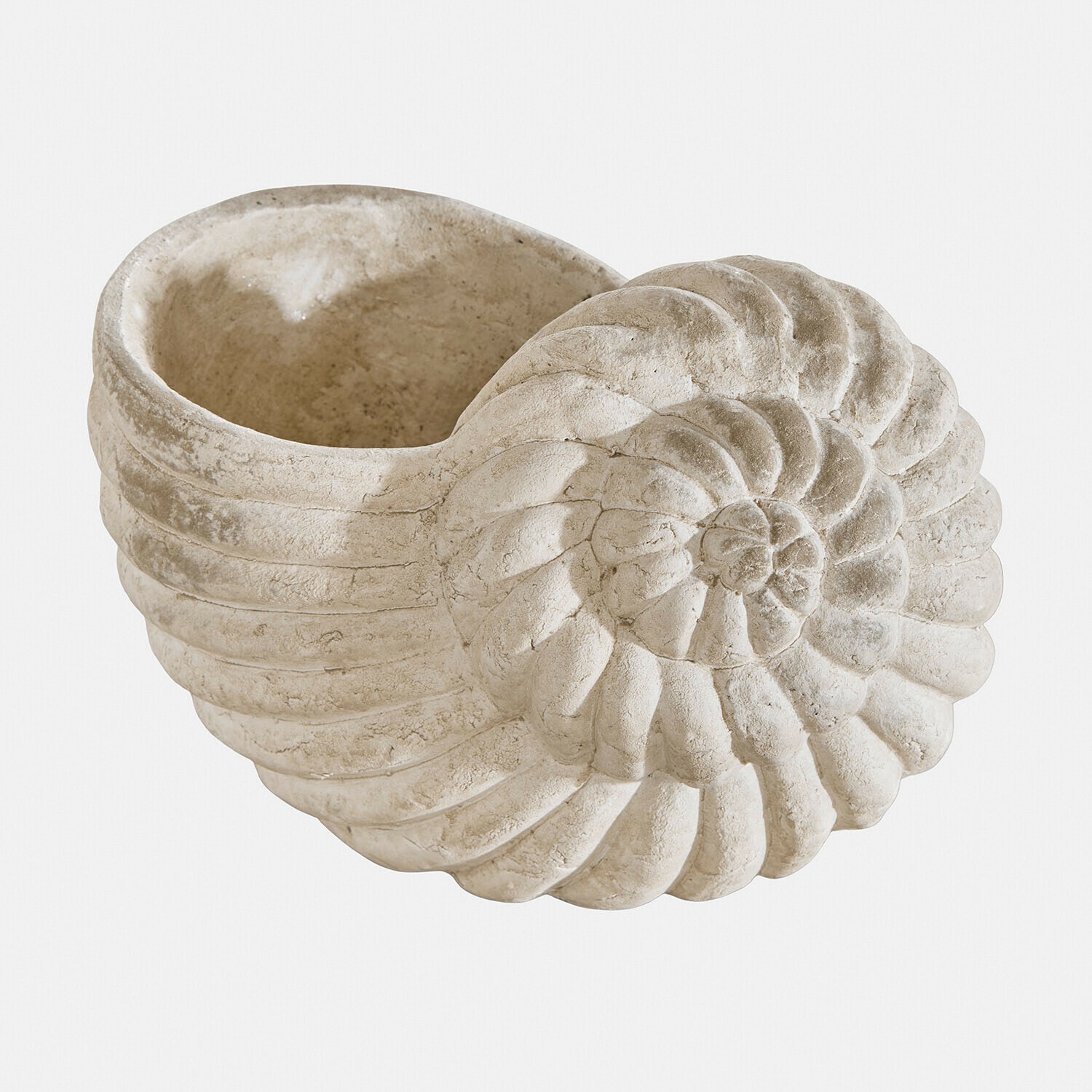 Cache-pot décoratif en pierre claire en forme de coquillage avec texture en spirale, décoration intérieure