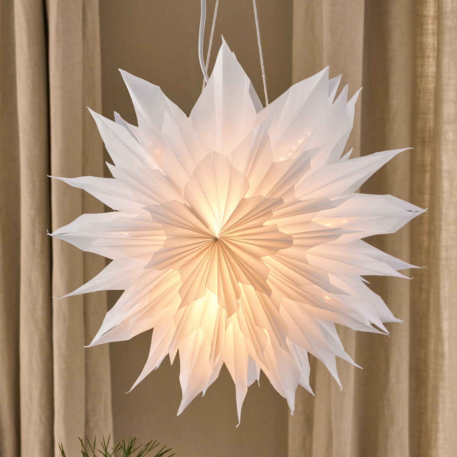 Papieren ster met verlichting Ylmera