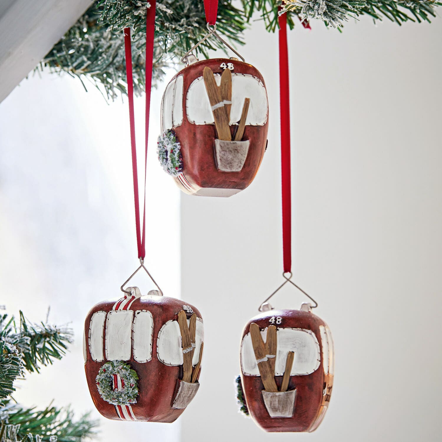 Lot de 4 décorations à suspendre Barnes