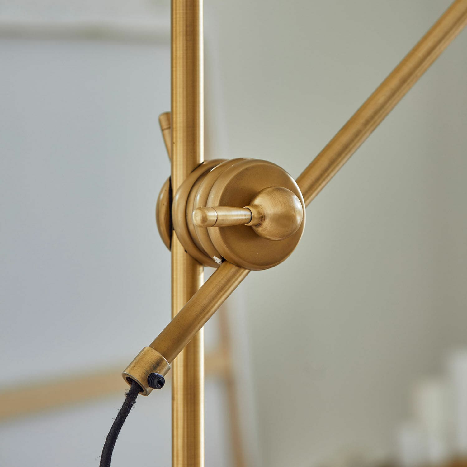 Lampe sur pied Delacroille