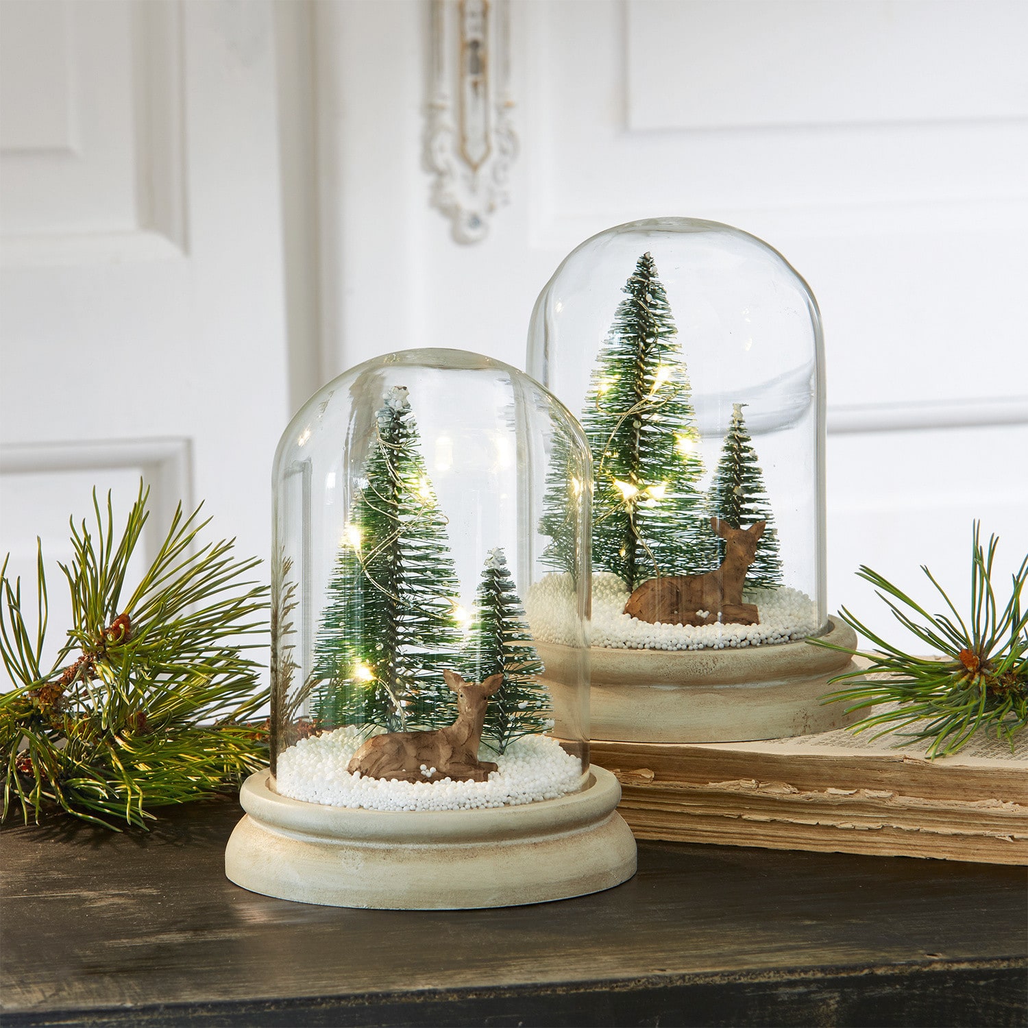 Lot de deux cloches en verre Winterwonderland