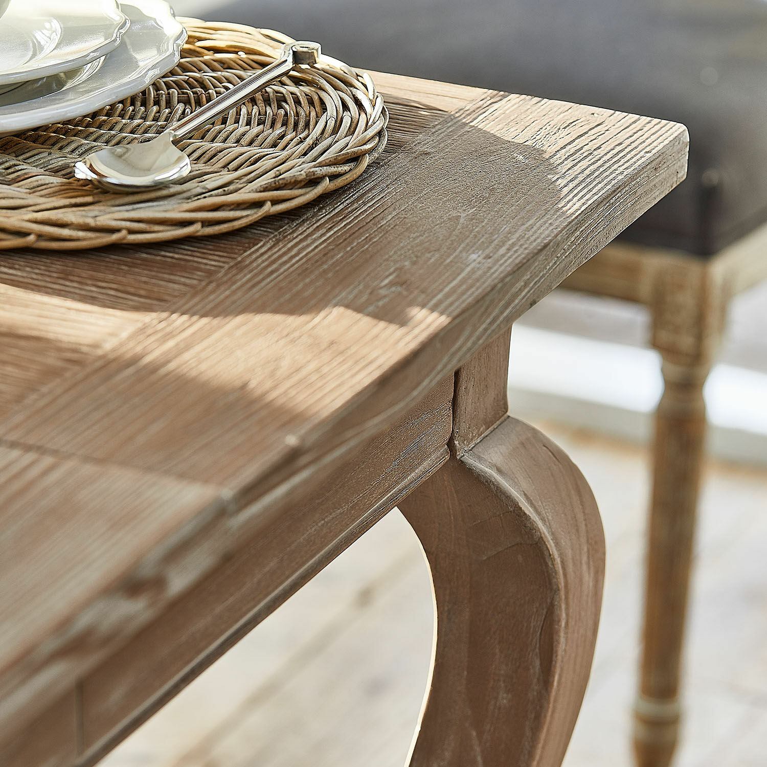 Table Plaish