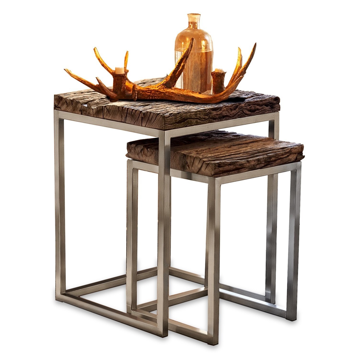 Ensemble de deux tables avec plateau en bois foncé et cadre métallique, design moderne pour salon