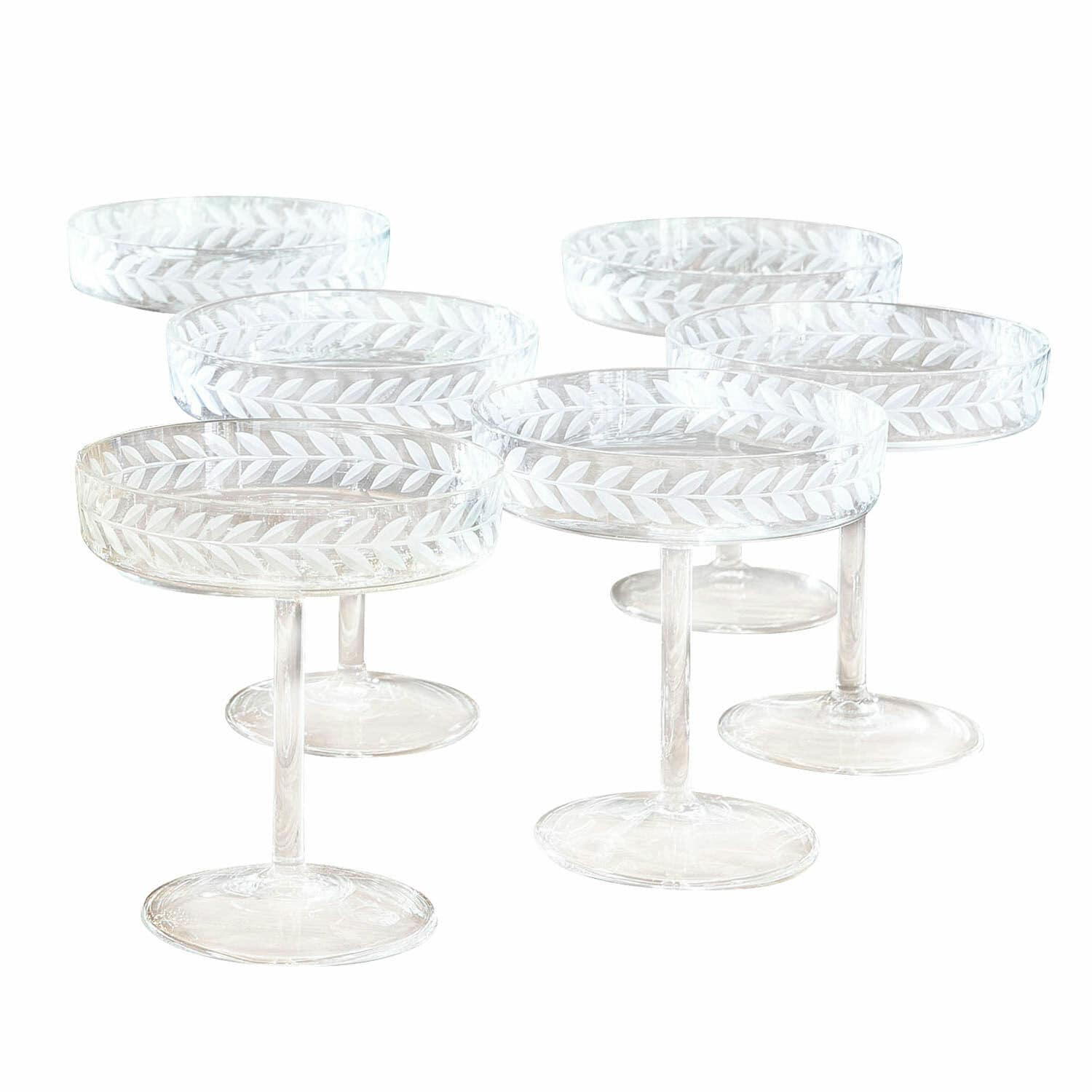 Lot de 6 coupes à champagne Macomb Ensemble de six verres transparents sur pied avec motif gravé de feuilles, verre décoratif élégant