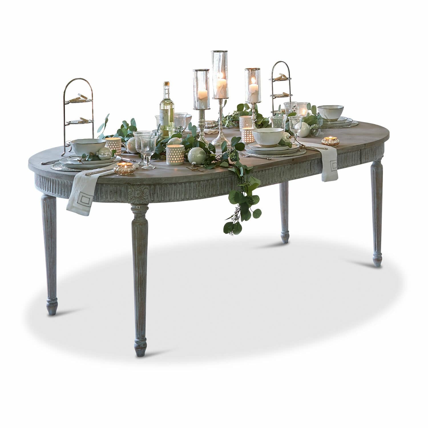 Tafel Cienegas Ovale grijze houten tafel met decoratieve loper en kaarsen voor een feestelijk diner