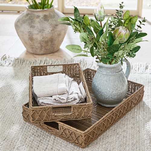 Ensemble de trois plateaux en osier couleur naturelle pour rangement et décoration intérieure